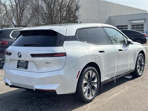 2026 BMW iX xDrive60