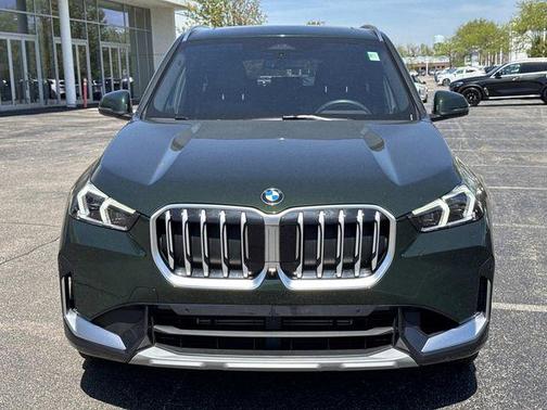 San Remo Green Metallic 2025 BMW X1 xDrive28i