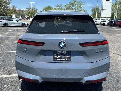 2026 BMW iX xDrive45