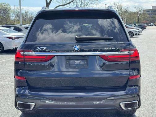 Carbon Black Metallic 2022 BMW X7 xDrive40i