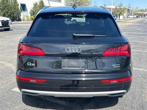 2018 Audi Q5 2.0T Premium Plus