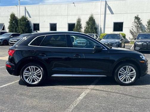 2018 Audi Q5 2.0T Premium Plus