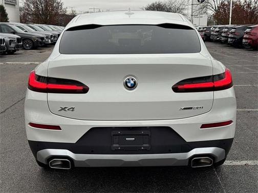 2022 BMW X4 xDrive30i