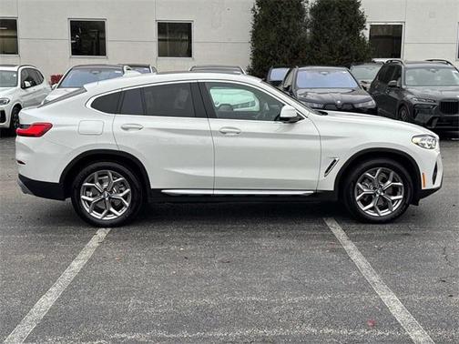 2022 BMW X4 xDrive30i