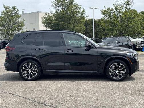 Black Sapphire Metallic 2024 BMW X5 xDrive40i