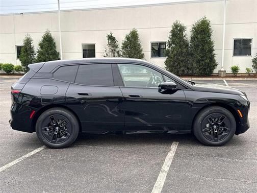 2026 BMW iX xDrive60