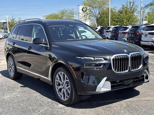 Black Sapphire Metallic 2026 BMW X7 xDrive40i