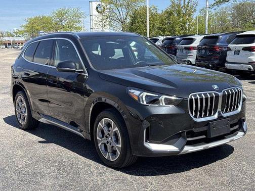 Black Sapphire Metallic 2025 BMW X1 xDrive28i