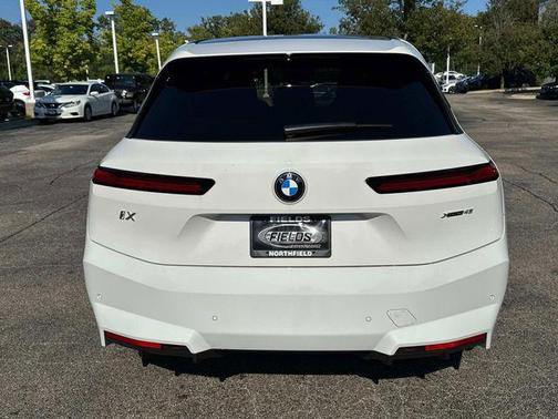 2026 BMW iX xDrive45