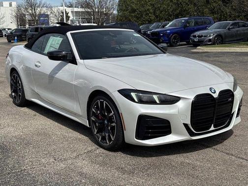 Mineral White Metallic 2026 BMW M440 i xDrive