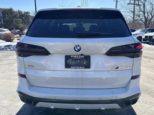 2026 BMW X5 M60i