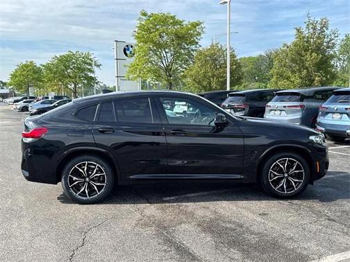 2022 BMW X4 xDrive30i