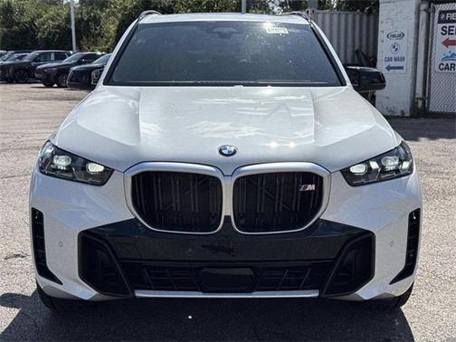 2026 BMW X5 M60i