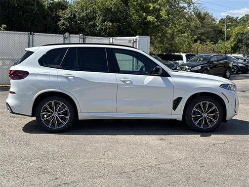 2026 BMW X5 M60i
