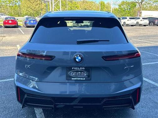 2026 BMW iX xDrive45