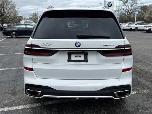 2023 BMW X7 xDrive40i