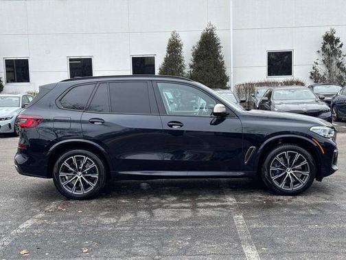 2023 BMW X5 M50i