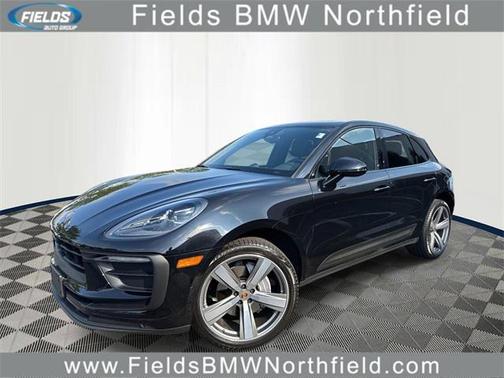 2022 Porsche Macan Base