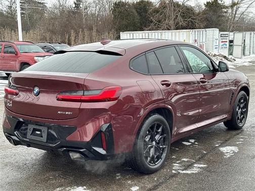2023 BMW X4 xDrive30i
