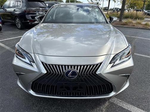 2019 Lexus ES 300h Luxury