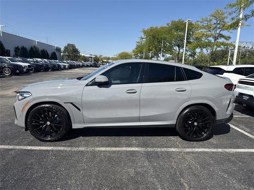 2023 BMW X6 M50i