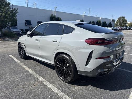 2023 BMW X6 M50i