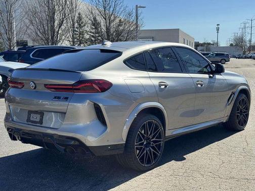 2022 BMW X6 M 