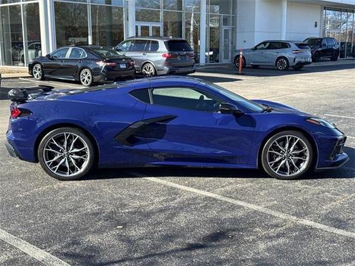 2025 Chevrolet Corvette Stingray w/2LT