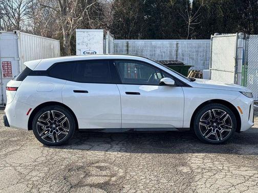 2026 BMW iX xDrive45