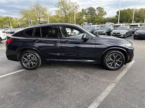 2023 BMW X4 xDrive30i