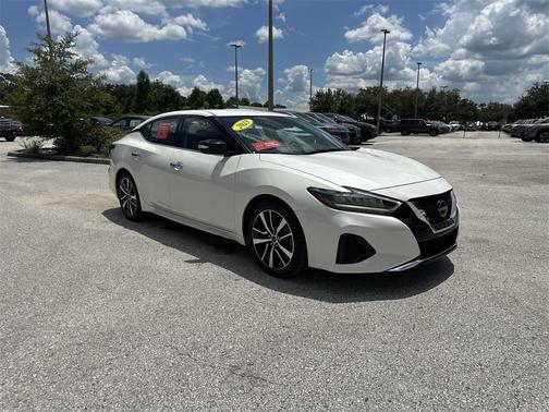 2023 Nissan Maxima SV Xtronic CVT