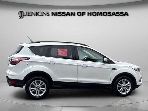 WHITE PLATINUM MET TRI-COAT 2017 Ford Escape SE
