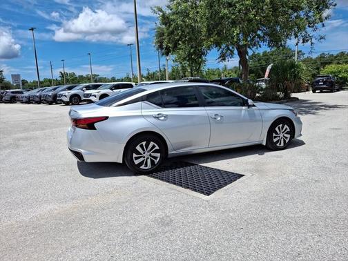 2021 Nissan Altima S FWD