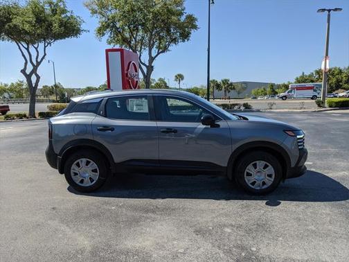 2025 Nissan Kicks S