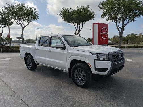 2025 Nissan Frontier SV