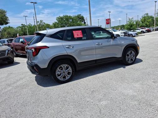 2024 Kia Seltos LX