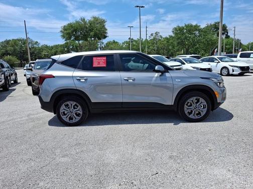 2024 Kia Seltos LX
