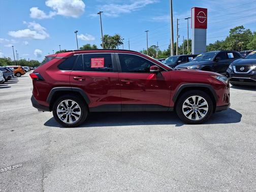 2021 Toyota RAV4 XLE Premium