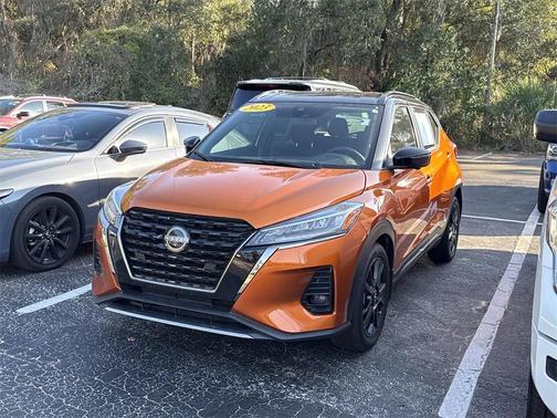 2023 Nissan Kicks SR