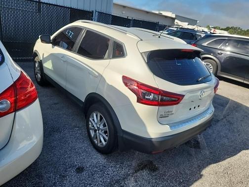 2021 Nissan Rogue Sport SV