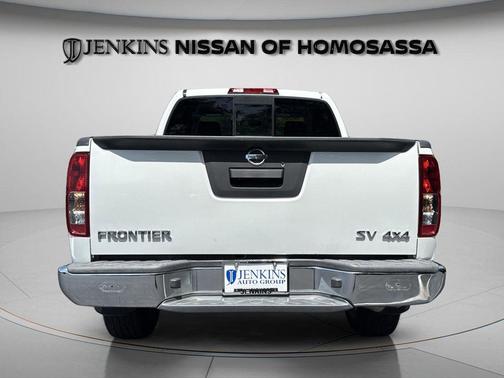 Glacier White 2020 Nissan Frontier SV