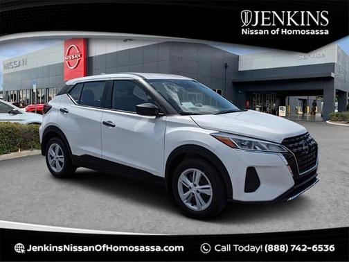 2025 Nissan Kicks S