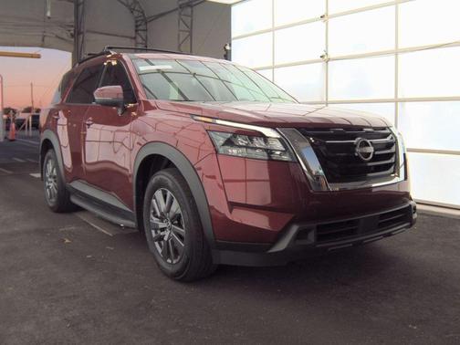 2023 Nissan Pathfinder SV FWD