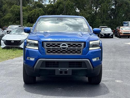 2024 Nissan Frontier SL