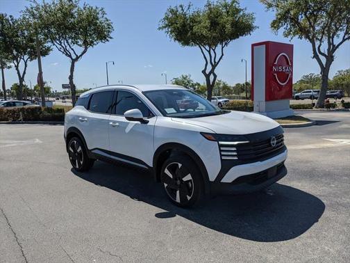 2025 Nissan Kicks SR
