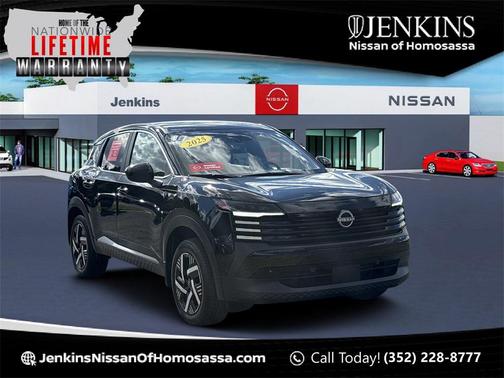 2025 Nissan Kicks SV