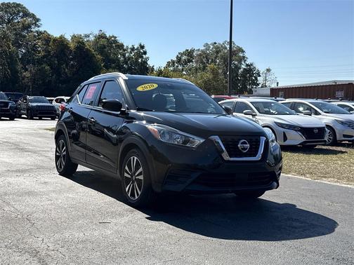 2020 Nissan Kicks SV