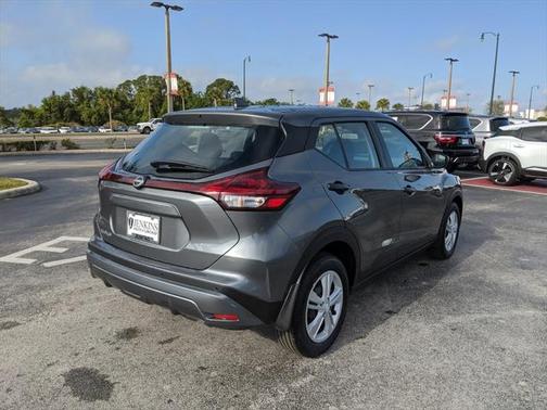 2025 Nissan Kicks S