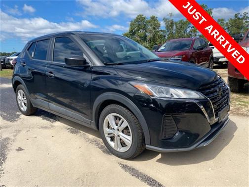 2021 Nissan Kicks S