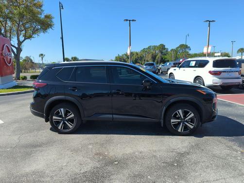 Super Black 2024 Nissan Rogue SL